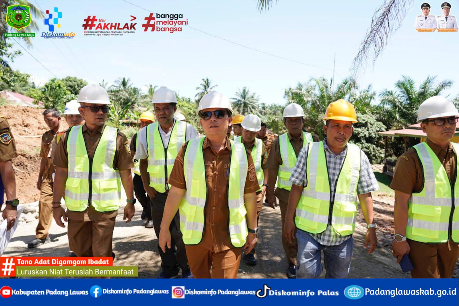 BUPATI PADANG LAWAS TINJAU PEMBANGUNAN JALAN SOSA TIMUR JAGA KUALITAS PEMBANGUNAN.