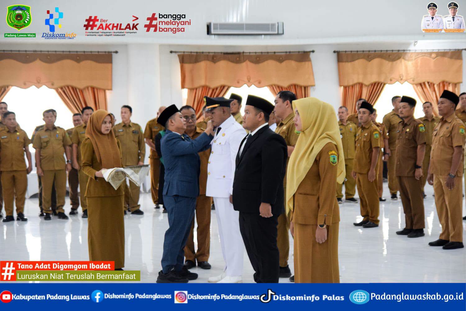 BUPATI RESMI LANTIK 52 ORANG PEJABAT ADMINISTRATOR DAN PENGAWAS