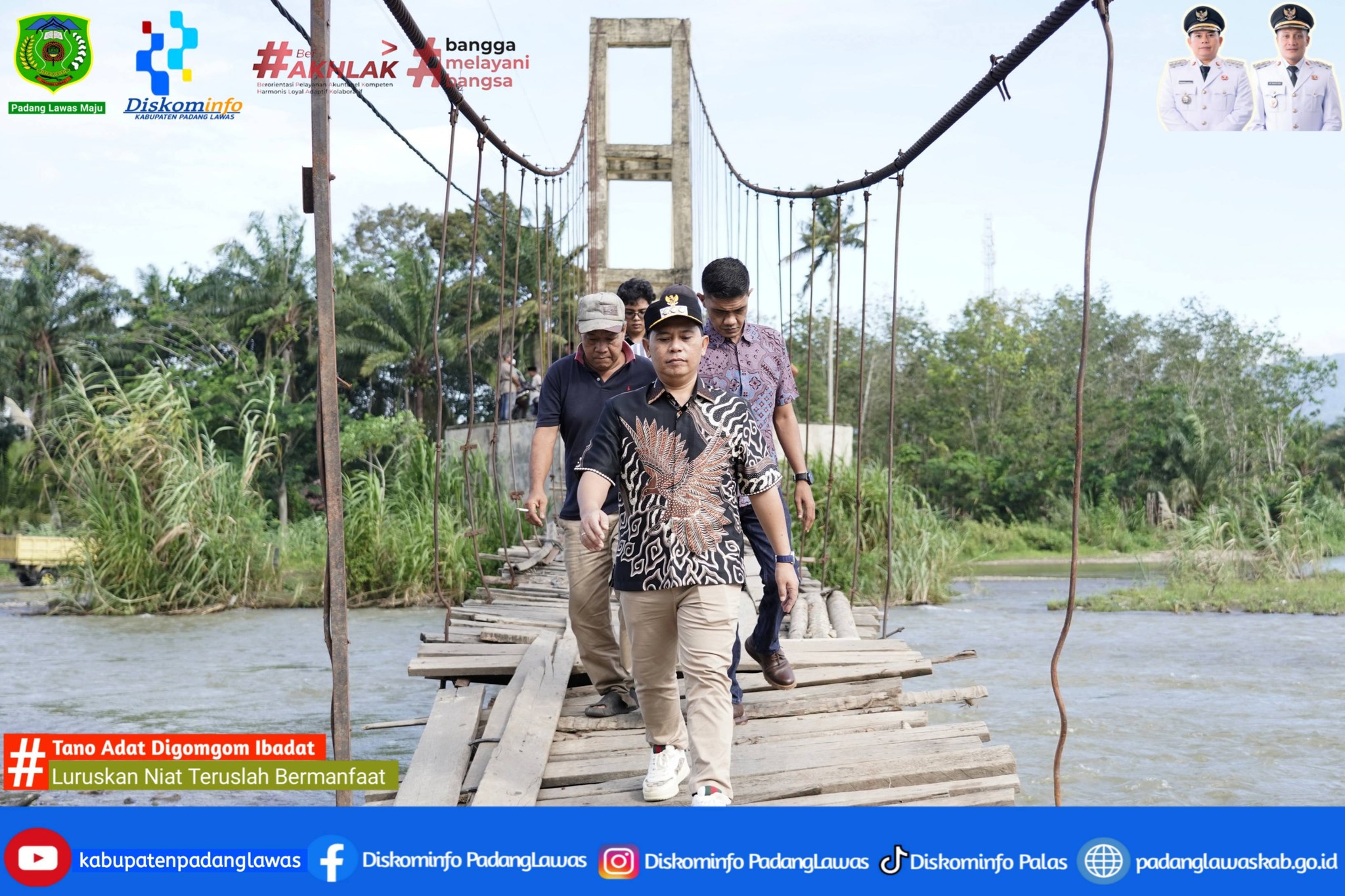 BUPATI PADANG LAWAS TINJAU JEMBATAN GANTUNG DESA SABARIMBA KECAMATAN BARUMUN BARU.
