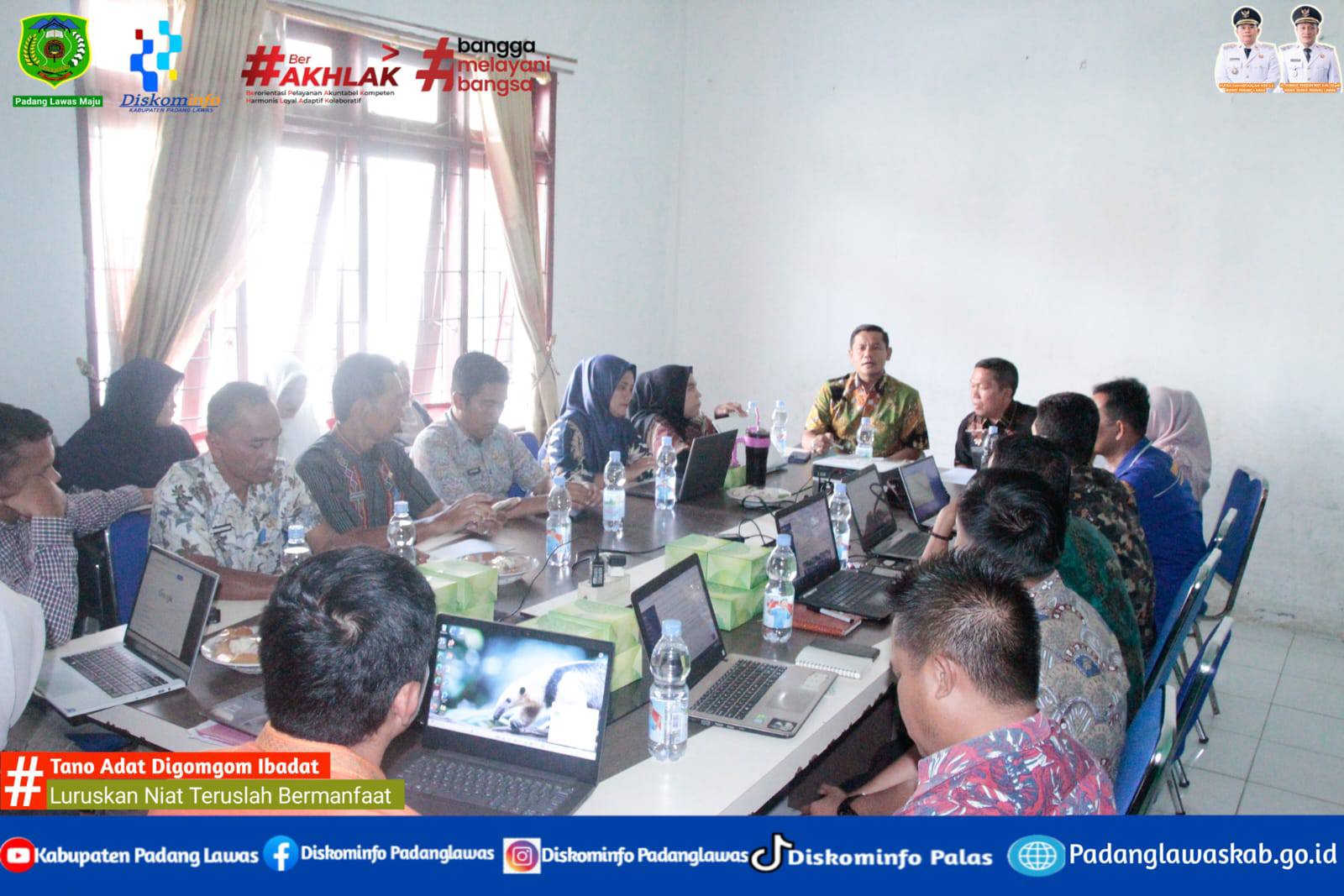 RAKOR PELAKSANAAN SP4N LAPOR DAN PEJABAT PENGHUBUNG INFORMASI DAERAH TAHUN 2025.